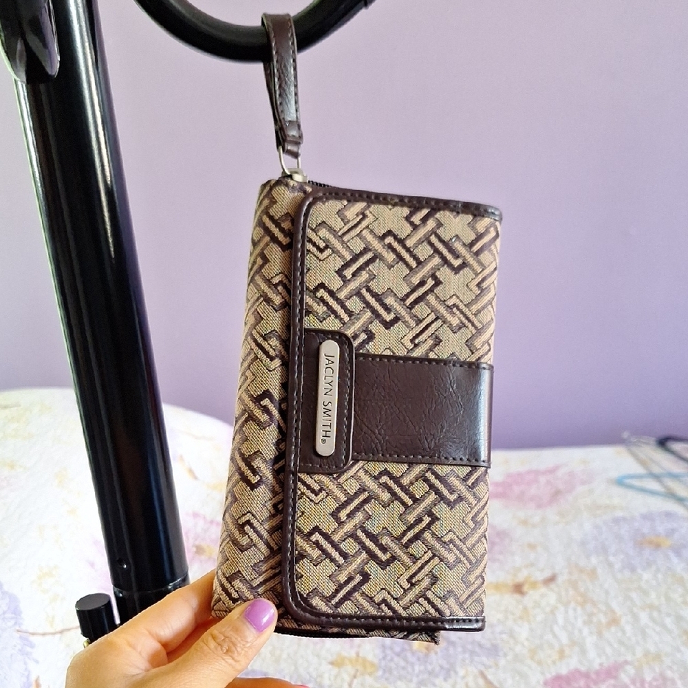 Jacklyn Smith Geometric Brown Wallet